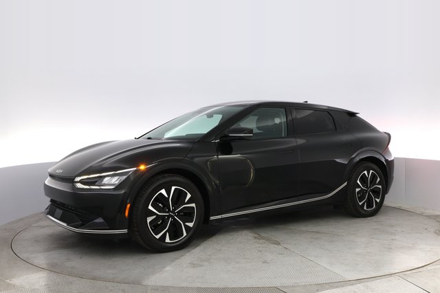 2022 Kia EV6 — photo 13 of 20