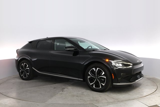 2022 Kia EV6 — photo 11 of 20