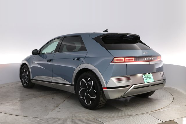 2024 Hyundai IONIQ 5 — photo 13 of 22