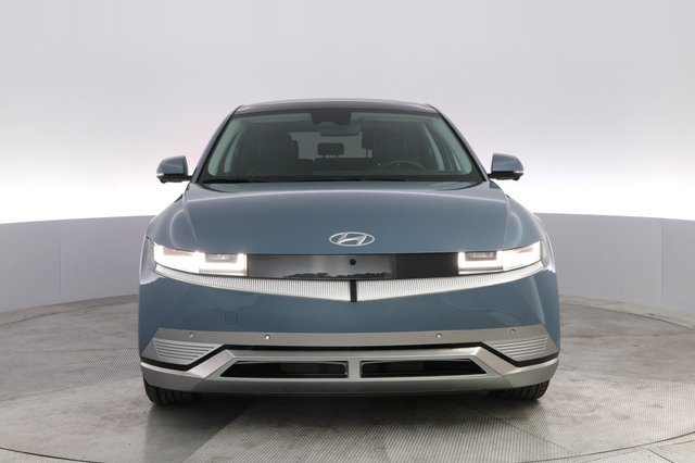 2024 Hyundai IONIQ 5 — photo 9 of 22