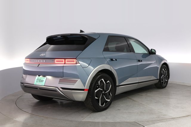2024 Hyundai IONIQ 5 — photo 2 of 22