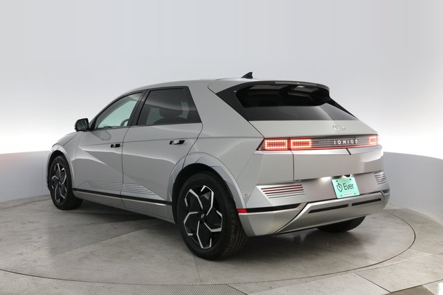 2024 Hyundai IONIQ 5 — photo 13 of 22
