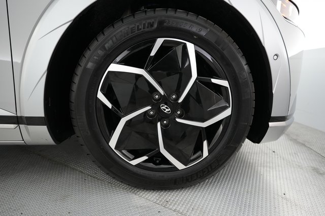 2024 Hyundai IONIQ 5 — photo 7 of 22
