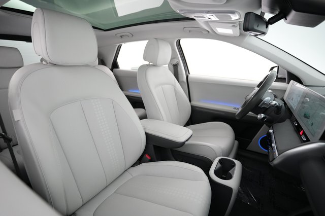 2024 Hyundai IONIQ 5 — photo 18 of 22