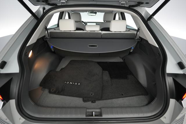 2024 Hyundai IONIQ 5 — photo 6 of 22