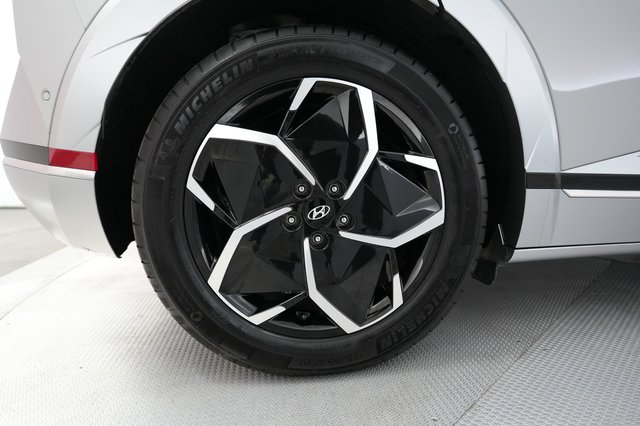 2024 Hyundai IONIQ 5 — photo 17 of 22