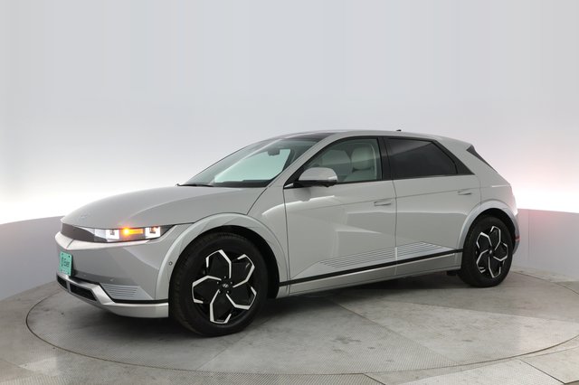 2024 Hyundai IONIQ 5 — photo 14 of 22
