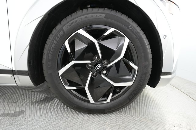 2023 Hyundai IONIQ 5 — photo 15 of 27