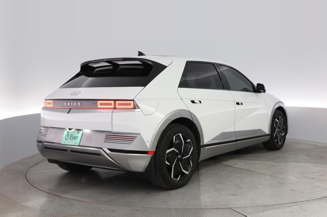2023 Hyundai IONIQ 5 — photo 2 of 27