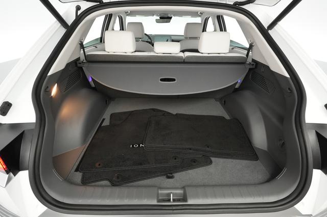 2023 Hyundai IONIQ 5 — photo 6 of 27