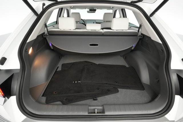 2023 Hyundai IONIQ 5 — photo 6 of 27