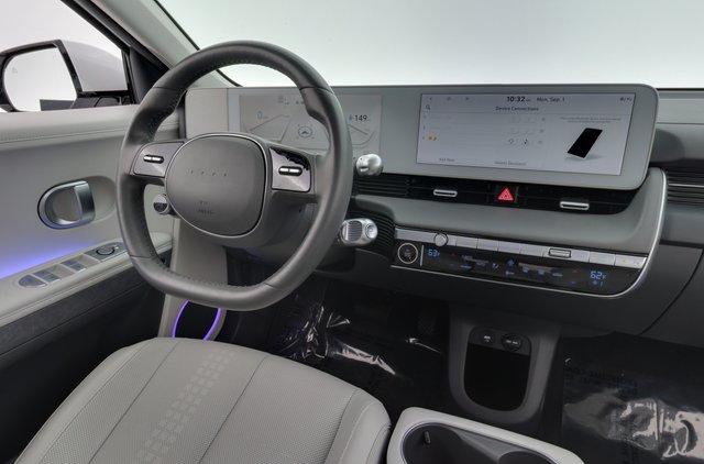 2023 Hyundai IONIQ 5 — photo 20 of 27