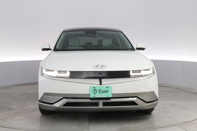 2023 Hyundai IONIQ 5 — photo 9 of 27