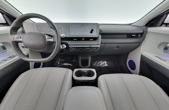 2023 Hyundai IONIQ 5 — photo 21 of 27