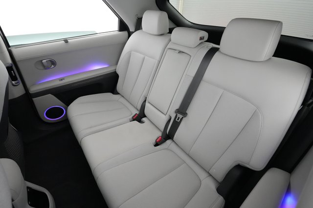2023 Hyundai IONIQ 5 — photo 18 of 27