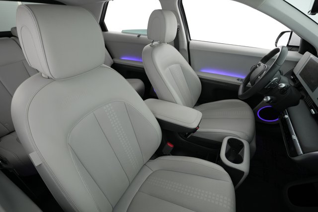 2023 Hyundai IONIQ 5 — photo 19 of 27