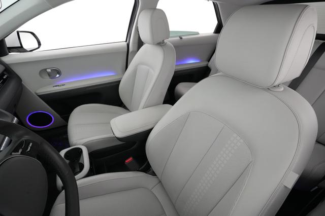2023 Hyundai IONIQ 5 — photo 3 of 27