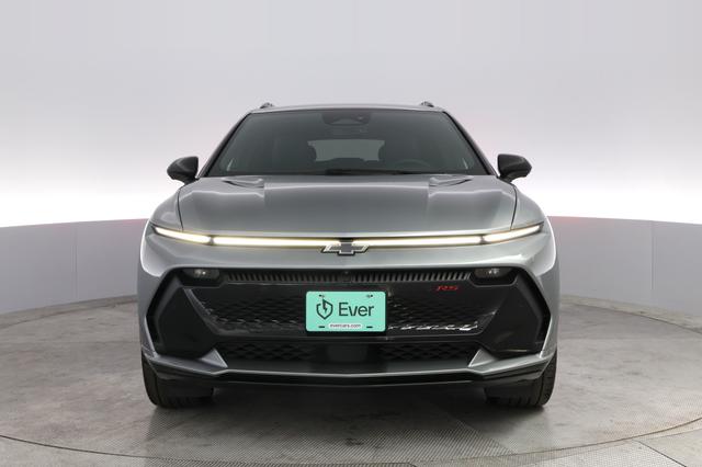 2024 Chevrolet Equinox EV — photo 9 of 21