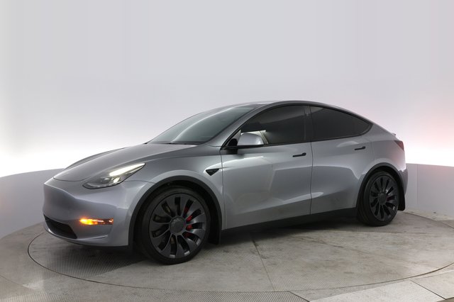 2024 Tesla Model Y — photo 14 of 20