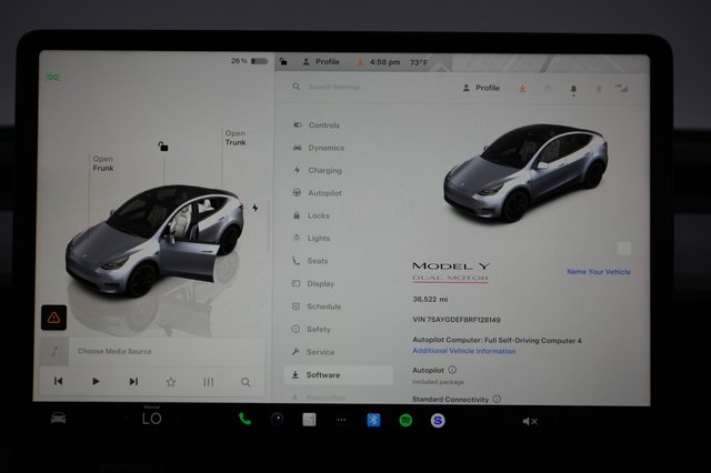 2024 Tesla Model Y — photo 5 of 20