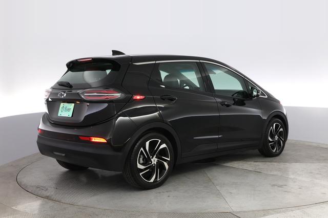 2022 Chevrolet Bolt EV — photo 2 of 20