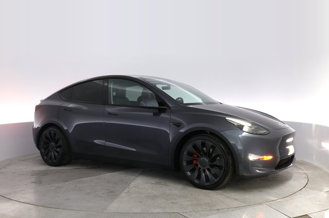 2022 Tesla Model Y — photo 11 of 22