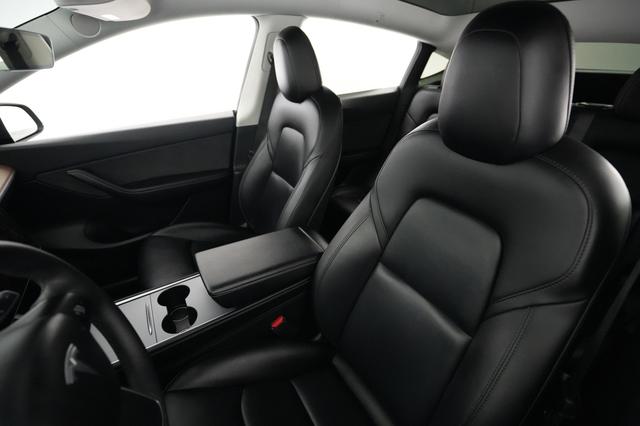 2022 Tesla Model Y — photo 3 of 22