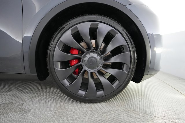 2022 Tesla Model Y — photo 16 of 22