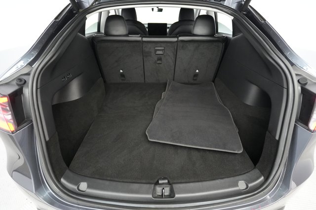 2022 Tesla Model Y — photo 6 of 22