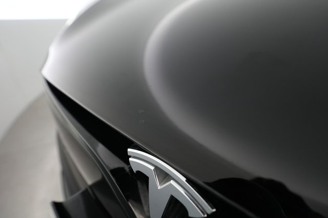 2022 Tesla Model S — photo 21 of 23