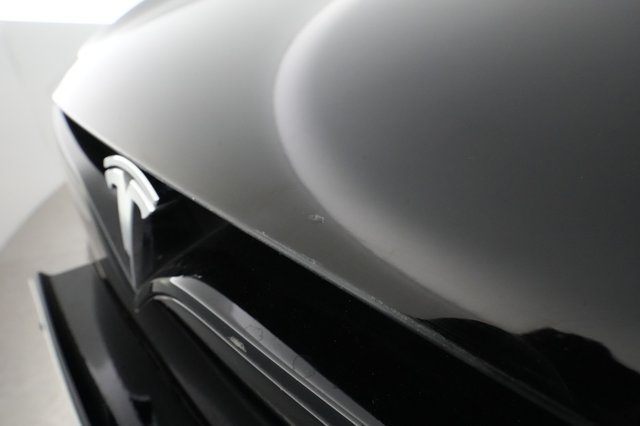 2022 Tesla Model S — photo 22 of 23
