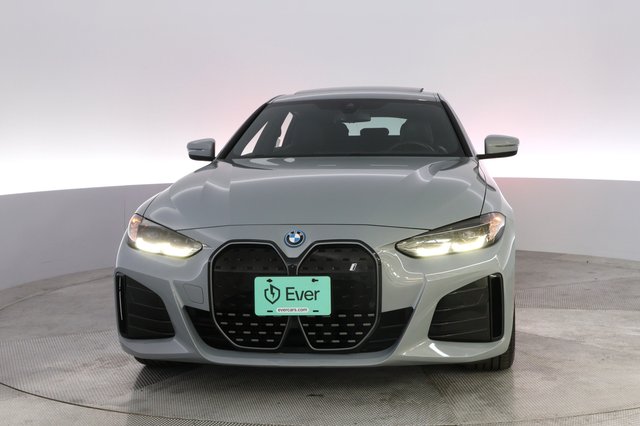 2022 BMW i4 — photo 10 of 20