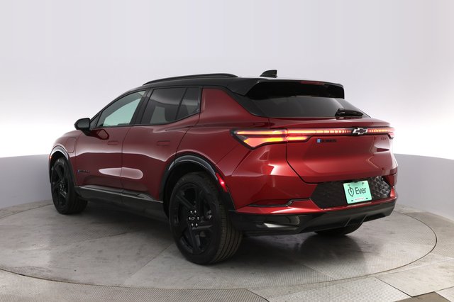 2024 Chevrolet Equinox EV — photo 13 of 20