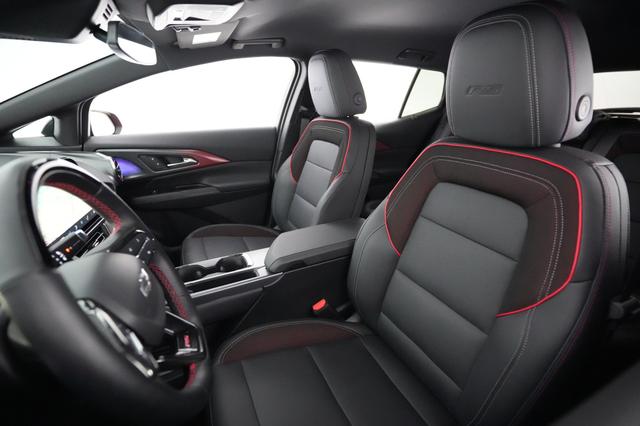 2024 Chevrolet Equinox EV — photo 3 of 20