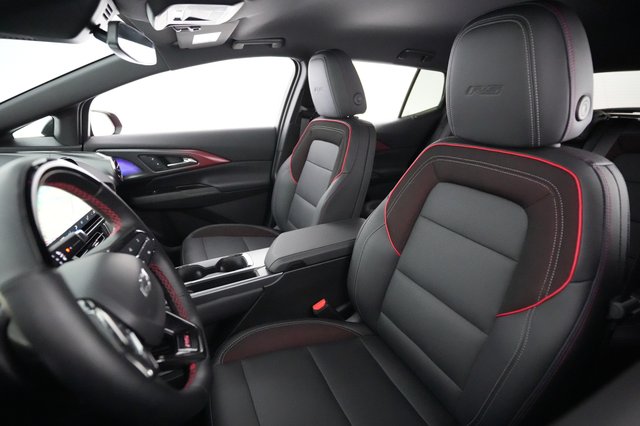 2024 Chevrolet Equinox EV — photo 3 of 20