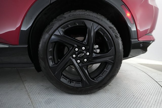 2024 Chevrolet Equinox EV — photo 15 of 20