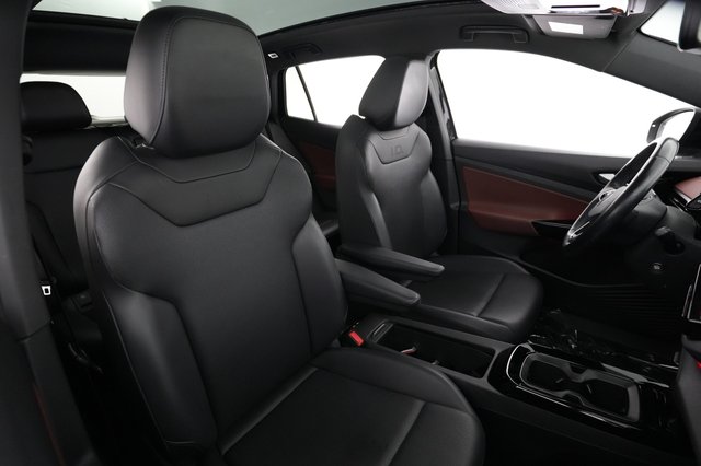 2022 Volkswagen ID.4 — photo 15 of 16