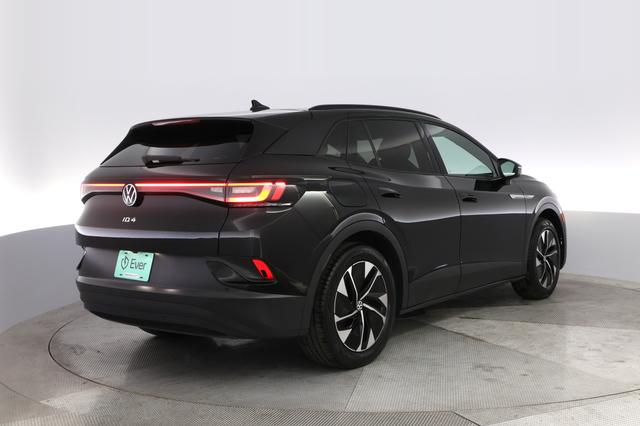 2022 Volkswagen ID.4 — photo 2 of 16