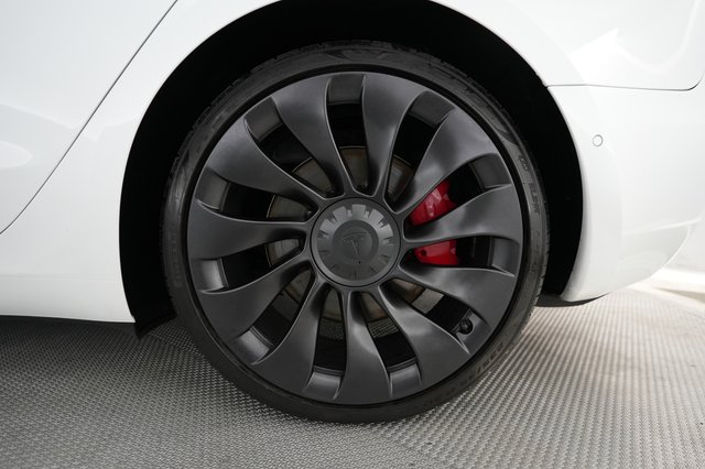 2022 Tesla Model 3 — photo 15 of 23