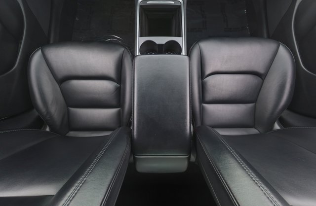2022 Tesla Model 3 — photo 21 of 23