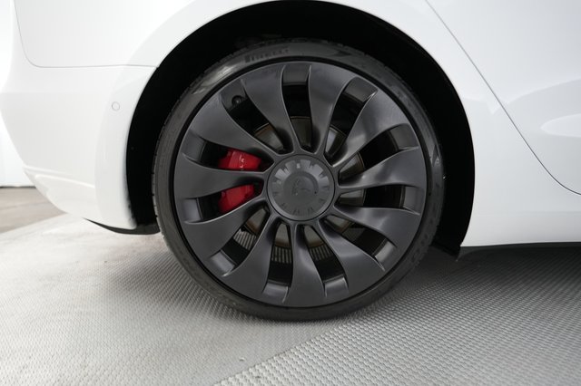 2022 Tesla Model 3 — photo 7 of 23