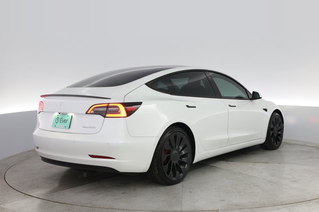 2022 Tesla Model 3 — photo 2 of 23