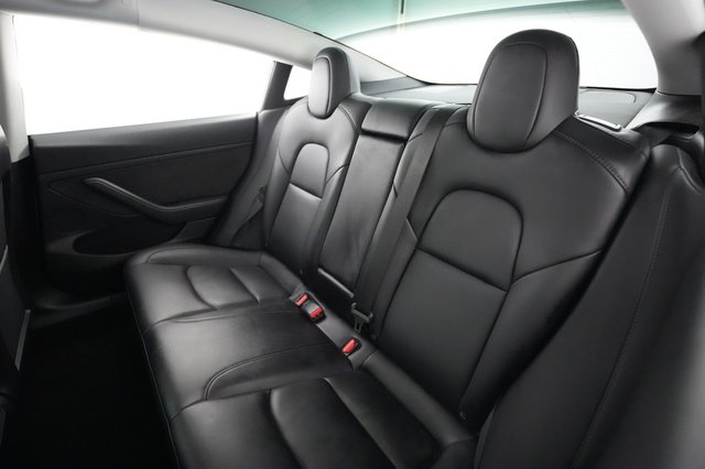 2022 Tesla Model 3 — photo 19 of 23