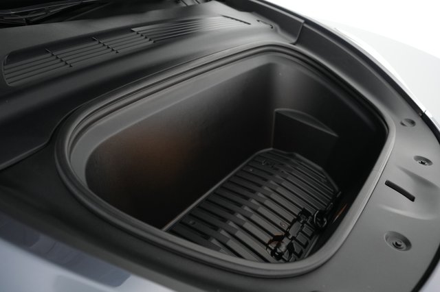 2020 Tesla Model Y — photo 20 of 21