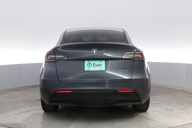 2020 Tesla Model Y — photo 12 of 21