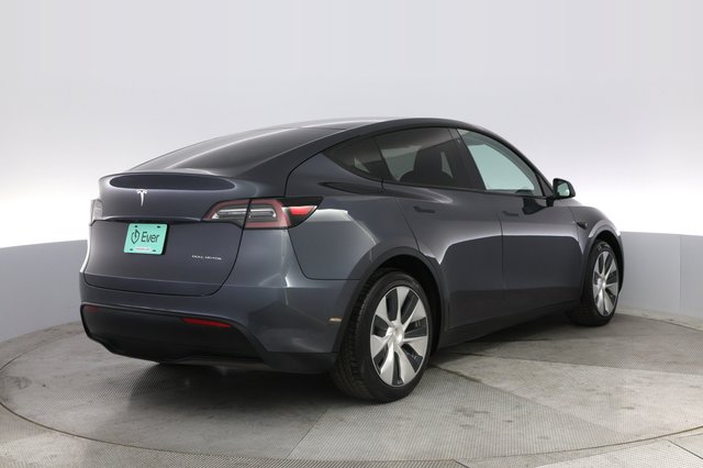 2020 Tesla Model Y — photo 2 of 21