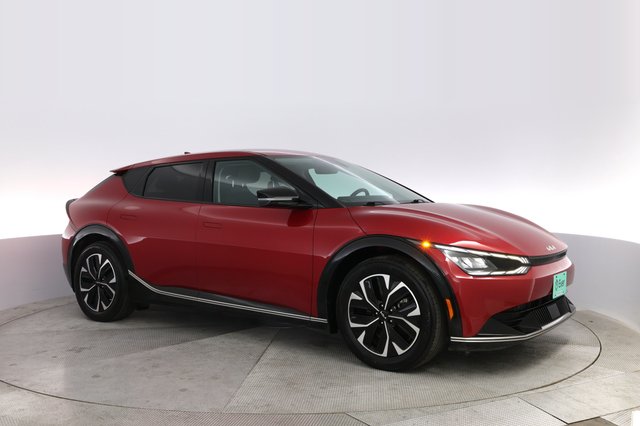 2022 Kia EV6 — photo 11 of 21