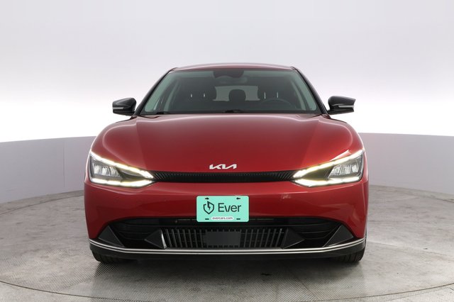 2022 Kia EV6 — photo 9 of 21