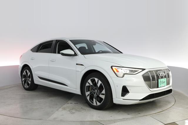 2020 Audi e-tron Sportback — photo 10 of 22