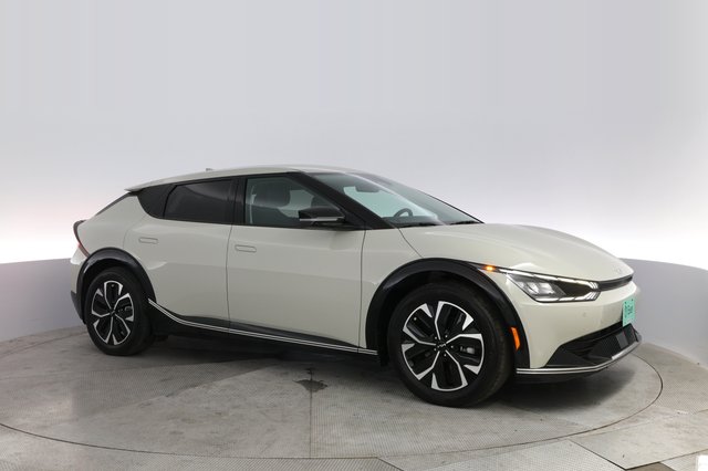 2023 Kia EV6 — photo 11 of 20